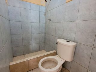 Foto 14 de REMATE DE CASA CERCA DE AVENIDA MÉXICO Y SAENZ PEÑA EN CHICLAYO