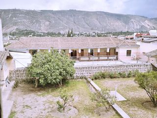 Vendo casa - San Antonio de Pichincha 659m2- Remodelada água y electricidad