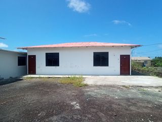 Casa con 3 departamentos de 1 dormitorio en la isla Isabela, Galápagos