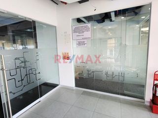Foto 2 de Alquilo Oficina Premium Amoblada Para 45 Personas Estables