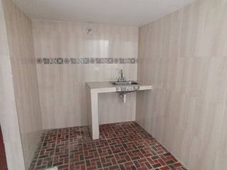 SE VENDE CASA GRANDE EN EL BARRIO SAMPER MENDOZA