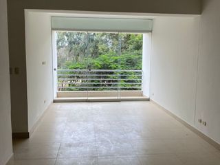Foto 2 de VENDO DEPARTAMENTO NEW CONCEPT EN  LA ENTRADA DE LA URB. MIRAFLORES COUNTRY CLUB