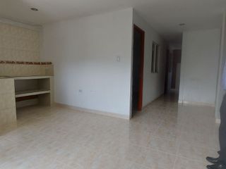 VENDO CASA CON 3 APTOS Y  2 APARTA ESTUDIOS, MONTEBELLO CALI OESTE