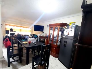 Foto 2 de VENTA DE CASA PLURIFAMILIAR DE 3 APARTAMENTOS EN SANTA ISABEL
