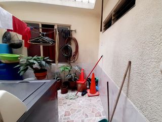 Foto 5 de VENTA DE CASA PLURIFAMILIAR DE 3 APARTAMENTOS EN SANTA ISABEL