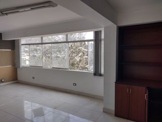 Foto 6 de OFICINA EN ALQUILER 48m2 EN SURCO POR AV. LA ENCALADA