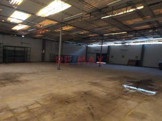 Foto 3 de SE VENDE INMENSO LOCAL EN CHORRILLOS - PUEDE SER FUTURO PROYECTO