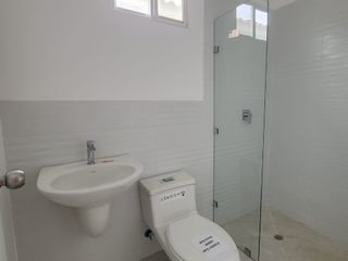 Foto 20 de Venta de Casa 4 Dormitorios Etapa manantial/Casalaguna/ cerca Riocentro Dorado