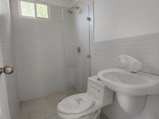 Foto 10 de Venta de Casa 4 Dormitorios Etapa manantial/Casalaguna/ cerca Riocentro Dorado