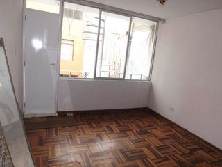 Foto 25 de Casa de 2 pisos más azotea, jardín interior, 5 dormitorios