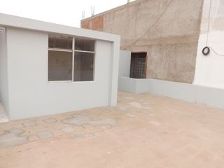 Foto 32 de Casa de 2 pisos más azotea, jardín interior, 5 dormitorios