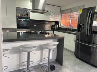 Foto 11 de SE VENDE CASA REMODELADA EN CAMPOARAGON