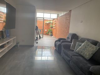 Foto 3 de SE VENDE CASA REMODELADA EN CAMPOARAGON