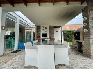Foto 5 de CASA DE LINDO DISEÑO Y PISCINA EN CONDOMINIO PRIVADO PASO CHICO