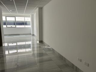 Foto 8 de vENTA DE 2 OFICINAS DE 44 Y 41 M2 EN PLATINUM DIAGONAL AL CC EL DORADO