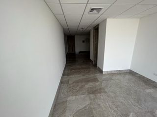 Foto 18 de vENTA DE 2 OFICINAS DE 44 Y 41 M2 EN PLATINUM DIAGONAL AL CC EL DORADO