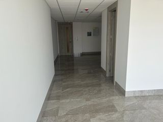 Foto 19 de vENTA DE 2 OFICINAS DE 44 Y 41 M2 EN PLATINUM DIAGONAL AL CC EL DORADO