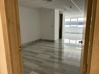 Foto 1 de vENTA DE 2 OFICINAS DE 44 Y 41 M2 EN PLATINUM DIAGONAL AL CC EL DORADO