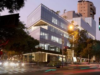 Foto 3 de Amplias y Modernas  Oficinas en San Isidro