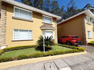 Casa en  Venta , excelente estado sector San Juan de Cumbayá