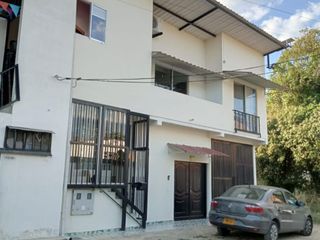 Foto 5 de VENTA DE CASA EN APULO CUNDINAMARCA CON 2 APARTAMENTOS Y LOCAL COMERCIAL SOBRE LA VIA A GIRARDOT