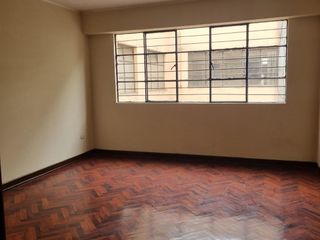 Foto 2 de OFICINA ALQUILER LICENCIA 68 m2 CERCADO LIMA X JR CAMANA cdra 5