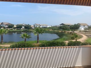 Venta casa de playa con vista Laguna En Exclusivo Condominio Playa Del Carmen