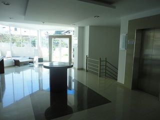 OPORTUNIDAD VENDO PENTHOUSE ELEGANTE Y EXCELENTE UBICACION