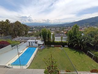 Foto 9 de CUMBAYÁ DEPARTAMENTO EN RENTA 345 M2 CON PISCINA