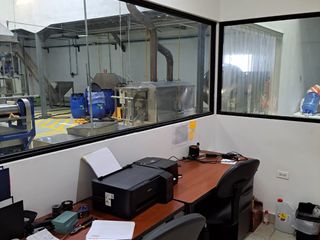 Foto 9 de VENTA GALPON NORTE DE QUITO IDEAL PARA LABORATORIOS, INDUSTRIA DE ALIMENTOS