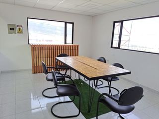 Foto 12 de VENTA GALPON NORTE DE QUITO IDEAL PARA LABORATORIOS, INDUSTRIA DE ALIMENTOS
