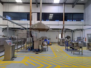 Foto 1 de VENTA GALPON NORTE DE QUITO IDEAL PARA LABORATORIOS, INDUSTRIA DE ALIMENTOS
