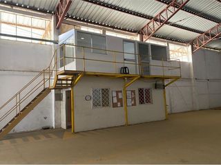 Foto 5 de galpon de alquiler en la Via Montecristi