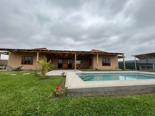 Foto 1 de Venta de Casa de Campo en Condominio Nuevo - Chincha, El Carmen