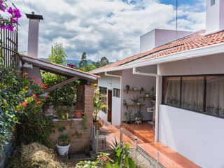 Foto 26 de Villa en Venta, Sector Challuabamba, Cuenca