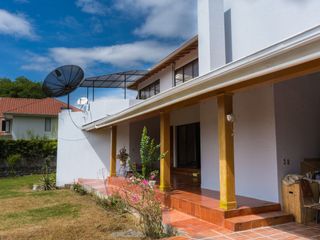 Foto 5 de Villa en Venta, Sector Challuabamba, Cuenca