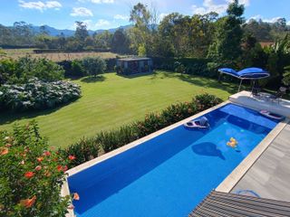 Gorgeous Home with Pool, Steam Room + Extras, Heart of llanogrande/Tablazo