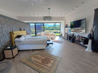 Foto 5 de Gorgeous Home with Pool, Steam Room + Extras, Heart of llanogrande/Tablazo