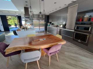Foto 9 de Gorgeous Home with Pool, Steam Room + Extras, Heart of llanogrande/Tablazo
