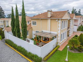 🏡CASA EN VENTA - CONOCOTO CONJUNTO LONDONFILD