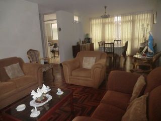 Foto 4 de Oferta!!Vendo casa con vista a parque Maranga, amplísima !