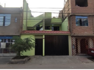 Se Vende Casa En La Urbanizacion Las Gardenias Ate $ 220000 Dolares ( Parametro Para 7 Pisos Negociable)