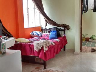 Foto 8 de VENDO CASA  CON OCHO GARAJES