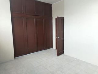 Foto 19 de Amplia Villa Sur de Guayaquil VENDO de oportunidad.  ciudadela cerrada
