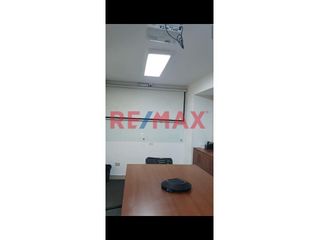Foto 1 de Se Alquila 3Er Piso De Oficinas Administrativas/Locales Comerciales/Industriales A Una Cuadra Del Ovalo Centenario Urb. La Chalaca