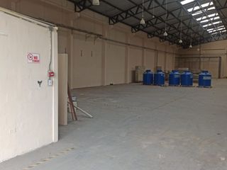 Foto 10 de Bodega de Alquiler en Durán