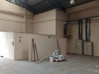 Foto 8 de Bodega de Alquiler en Durán