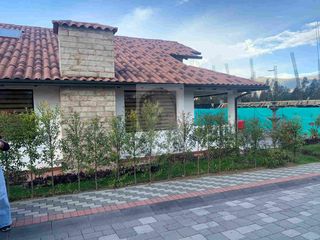 Foto 1 de Excelente oportunidad casa venta Puembo en condominio.