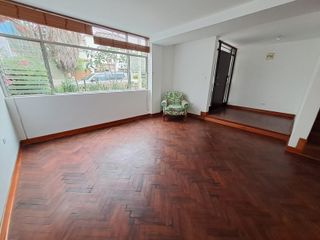 Foto 6 de VENDO CASA DE 2 PISOS EN BARRANCO- A MEDIA CDRA DEL MALECON -  ZONA RESIDENCIAL Y TRANQUILA- EXCELENTE UBICACION
