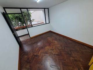Foto 40 de VENDO CASA DE 2 PISOS EN BARRANCO- A MEDIA CDRA DEL MALECON -  ZONA RESIDENCIAL Y TRANQUILA- EXCELENTE UBICACION